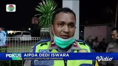 Simak informasi dalam Fokus Pagi edisi (12/04) dengan beberapa topik pilihan sebagai berikut, Bus Masuk Parit, Tujuh Orang Tewas, Jembatan Putus, 15 Orang Jatuh ke Sungai, Sekeluarga Terseret Ombak, Satu Tewas, Ayah Bekap Bocah Balita.