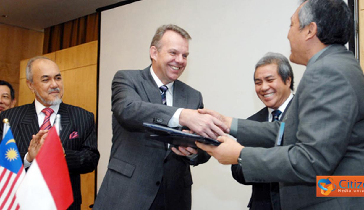 Citizen6, Jakarta: Acara ini juga disaaksikan oleh Second Minister of Planning and Resource Management  &amp; Minister of Public Utilities Negara Bagian Serawak The Honourable Datuk Amar Hj. Awang Tengah Ali Hasan. (Pengirim: Agus Trimukti)