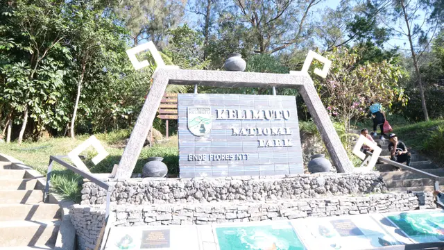 [Fimela] Gunung Kelimutu