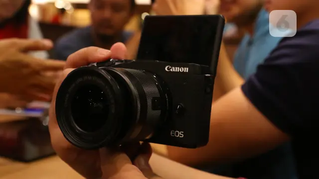 Canon EOS M6 Mark II. Liputan6.com/Keenan Pasha