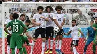 Laga Arab Saudi vs Mesir di matchday ketiga penyisihan Grup A Piala Dunia 2018 di Volgograd Arena, Volgograd. (AFP/Nicolas Asfouri)