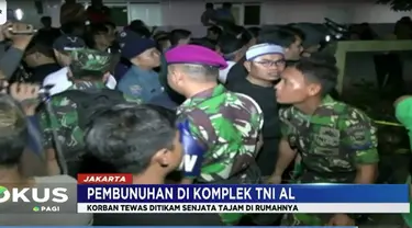 Suasana duka nampak terlihat saat jenazah disalatkan hingga dimasukan ke liang lahat.