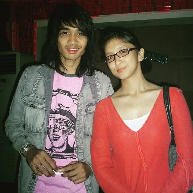 6 Potret Lawas Kebersamaan Personel Sheila on 7 Bareng Istri, Harmonis Sedari Dulu