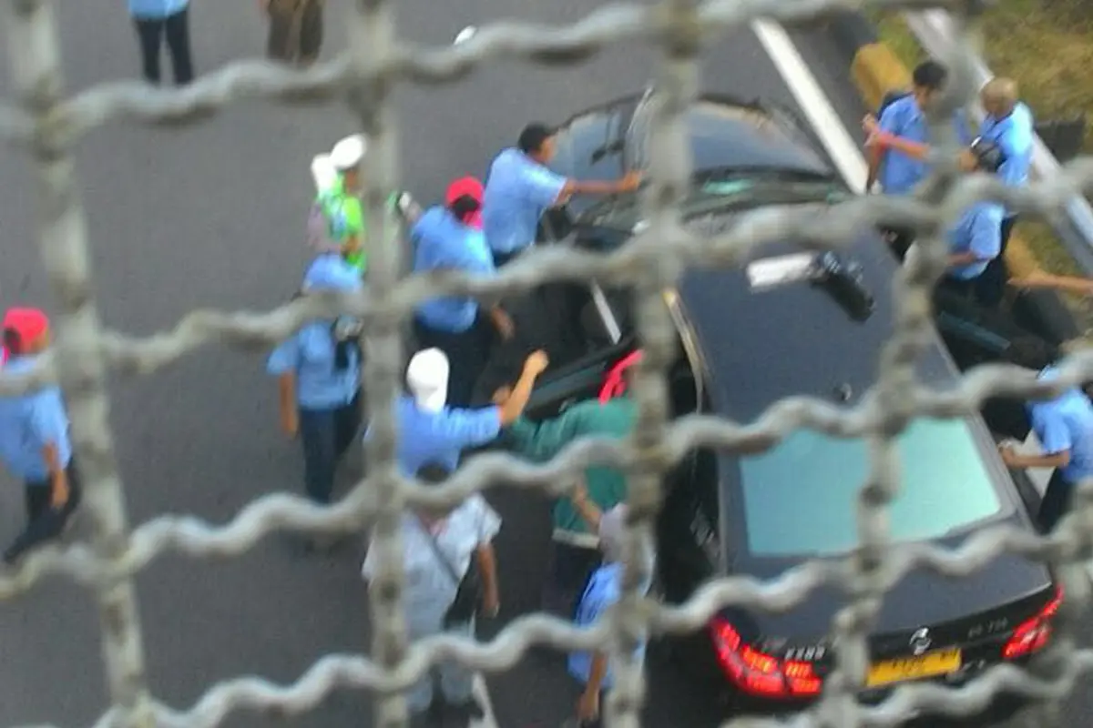 Bikin Macet, Ini Foto-foto yang Gambarkan Suasana Demo Taksi