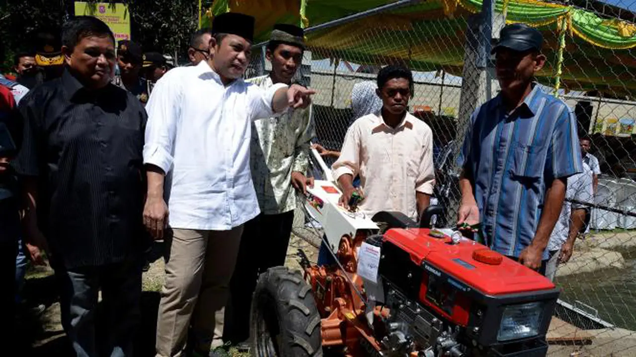 Transmigrasi Kembangkan Desa Mandiri Energi 