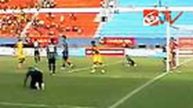 Dua Gol Gumbs Menangkan Sriwijaya FC