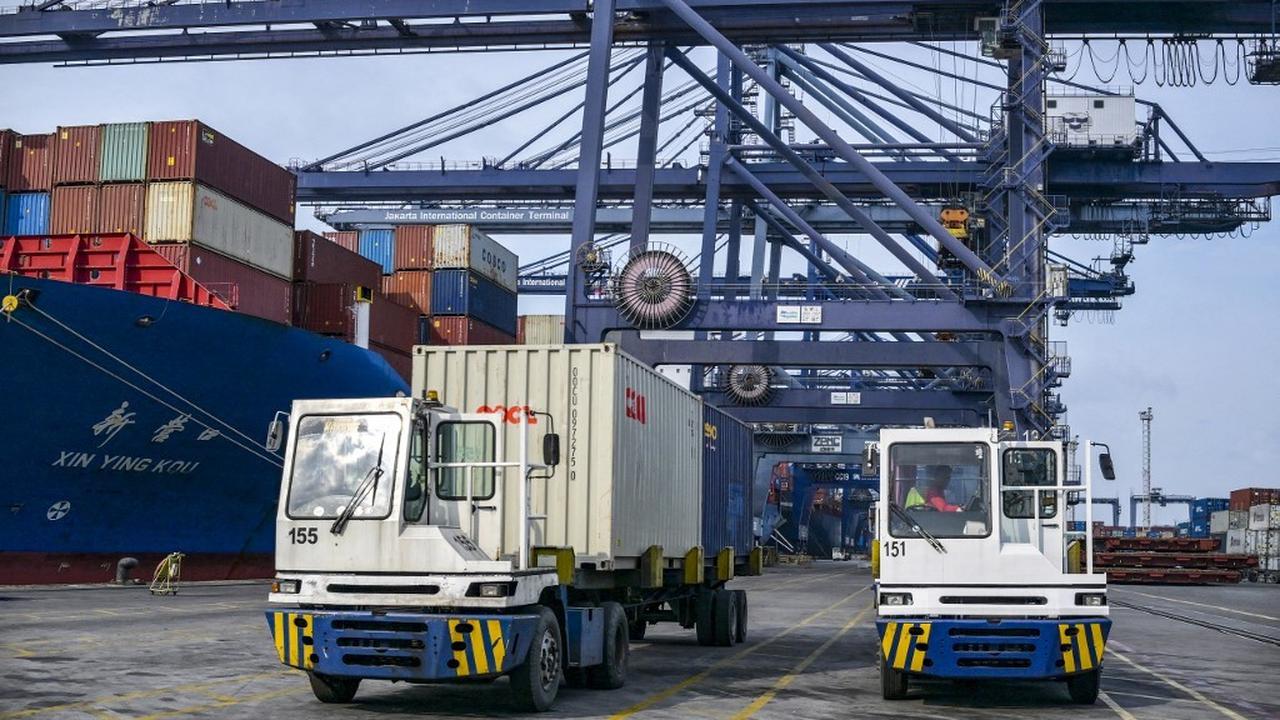 Donald Trump kenakan tarif impor 32 persen untuk produk Indonesia