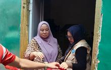 Malam Panjang Setelah Api Melahap Enam Petak Kontrakan