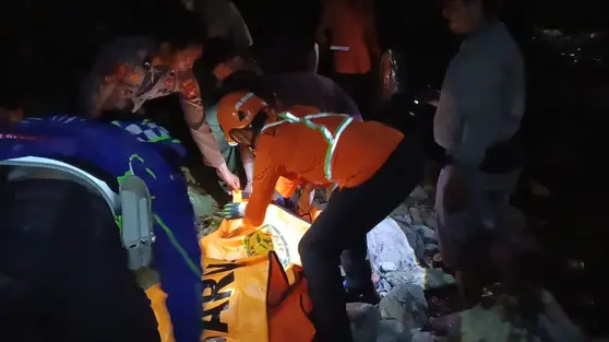Rem Blong, Truk Terjun ke Jurang Palabuhanratu
