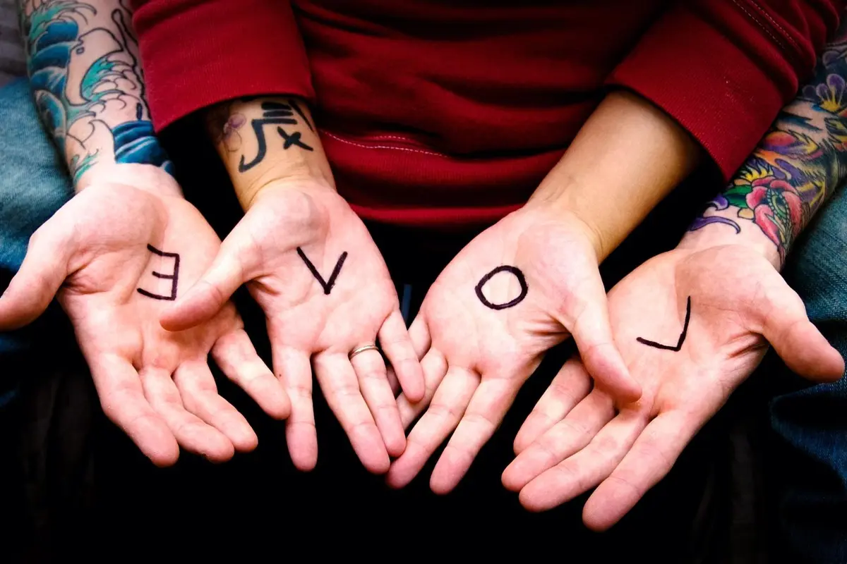 15 Tato Couple untuk Mengukuhkan Cinta Kamu dan Dia
