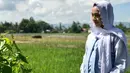 Memerankan tokoh nasional, peraih Piala Citra untuk Pemeran Pendukung Wanita Terbaik, Festival Film Indonesia 2014 dalam film Soekarno: Indonesia Merdeka itu juga siap jika nanti dibanding-bandingkan dengan tokoh aslinya. (Instagram/nyaiahmaddahlan)