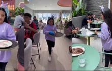 Tanpa Gengsi, 10 Potret Arsy Hermansyah Jadi Pramusaji di Cafe Milik Ashanty - Dari Sajikan Minuman Hingga Bersih-bersih Piring