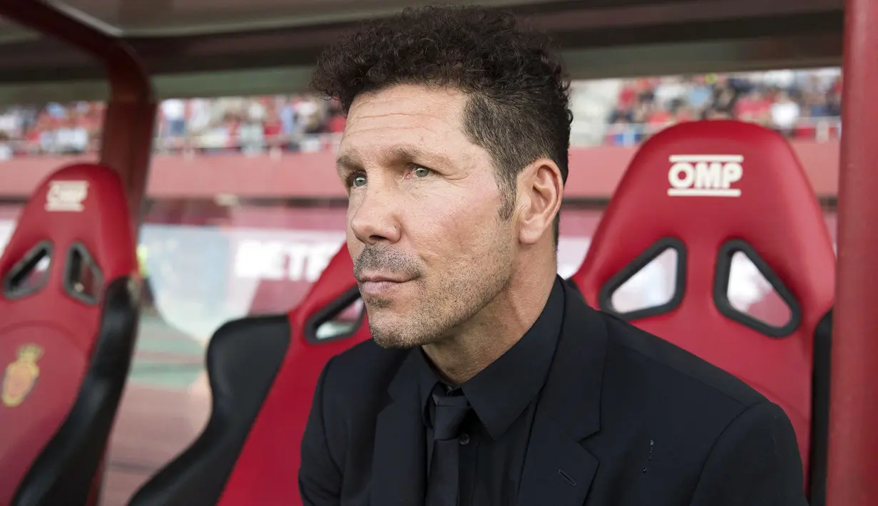 Diego Simeone sering disebut-sebut sebagai salah satu pelatih terbaik dalam sejarah Atletico Madrid. Hal tersebut terbukti dari gelar Liga Spanyol yang mereka rebut musim lalu. Dalam perjalanan kariernya sebagai juru taktik, berikut 5 pemain terbaik asuhannya. (AFP/Jaime Reina)