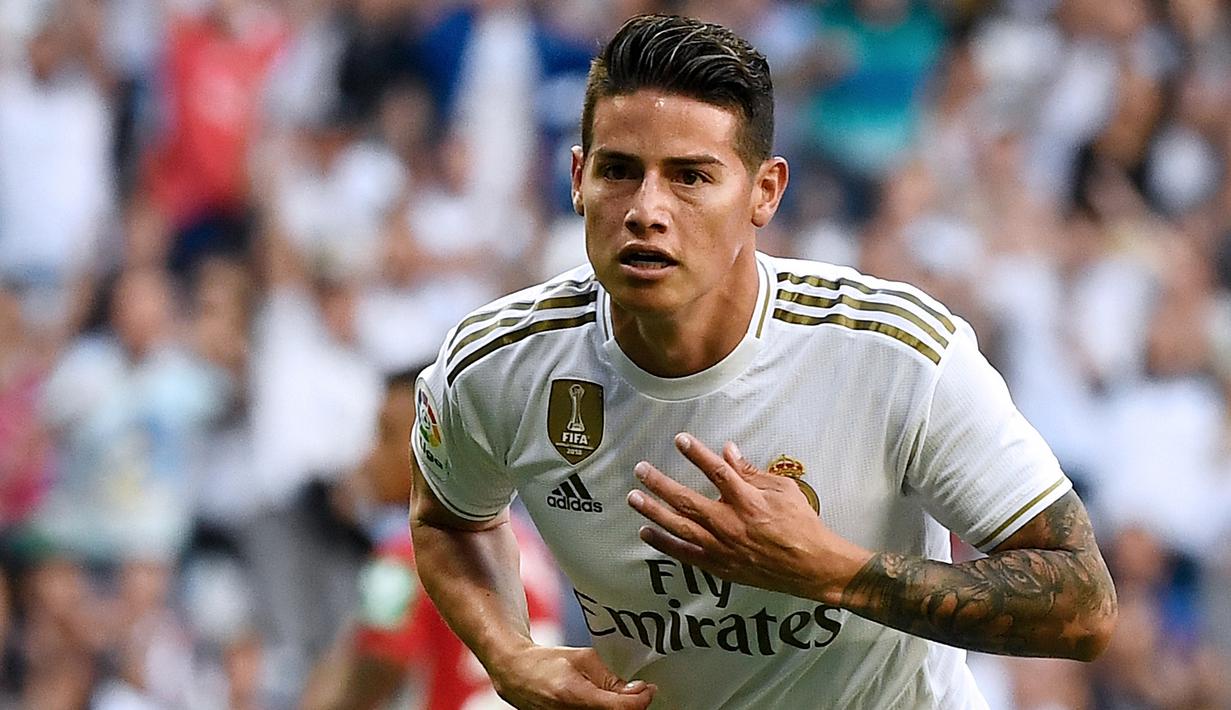 James Rodriguez - Kehebatan permainan Rodriguez di Piala Dunia 2014 membuat Real Madrid tertarik untuk mendatangkannya ke Santiago Bernabeu. Namun, nyatanya ia kesulitan berkembang di Real Madrid dan lebih banyak dipinjamkan ke klub lain. (AFP/Pierre-Philippe Marcou)