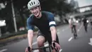 Perubahan Dimas Beck kini menjadi sorotan setelah dirinya dulu dianggap memiliki badan kurus. Semenjak sering kali berolahraga, bentuk tubuh pemilik nama lengkap Dimas Kahlil Sudoyo Beck ini semakin berotot dan terlihat kekar. (Liputan6.com/IG/@dimasbeck)