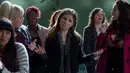 Ramaikan saja Valentinemu yang sendiri dengan bernyanyi bersama The Barden Bellas di Pitch Perfect, yuk! (indiewire)