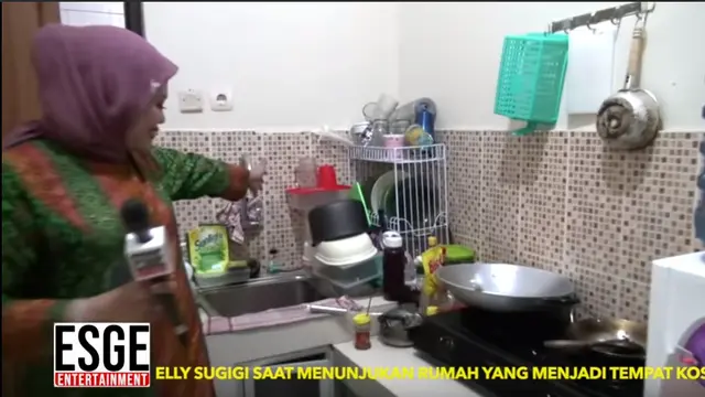 Potret Kosan Ely Sugigi (sumber: YouTube/Esge Entertainment)
