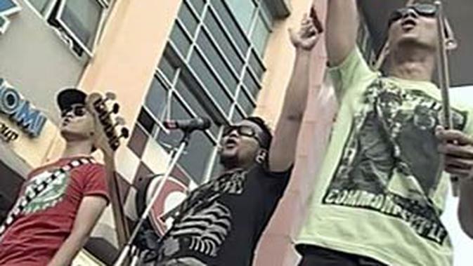 Endank Soekamti Rocker Juga Puasa Showbiz Liputan6 Com