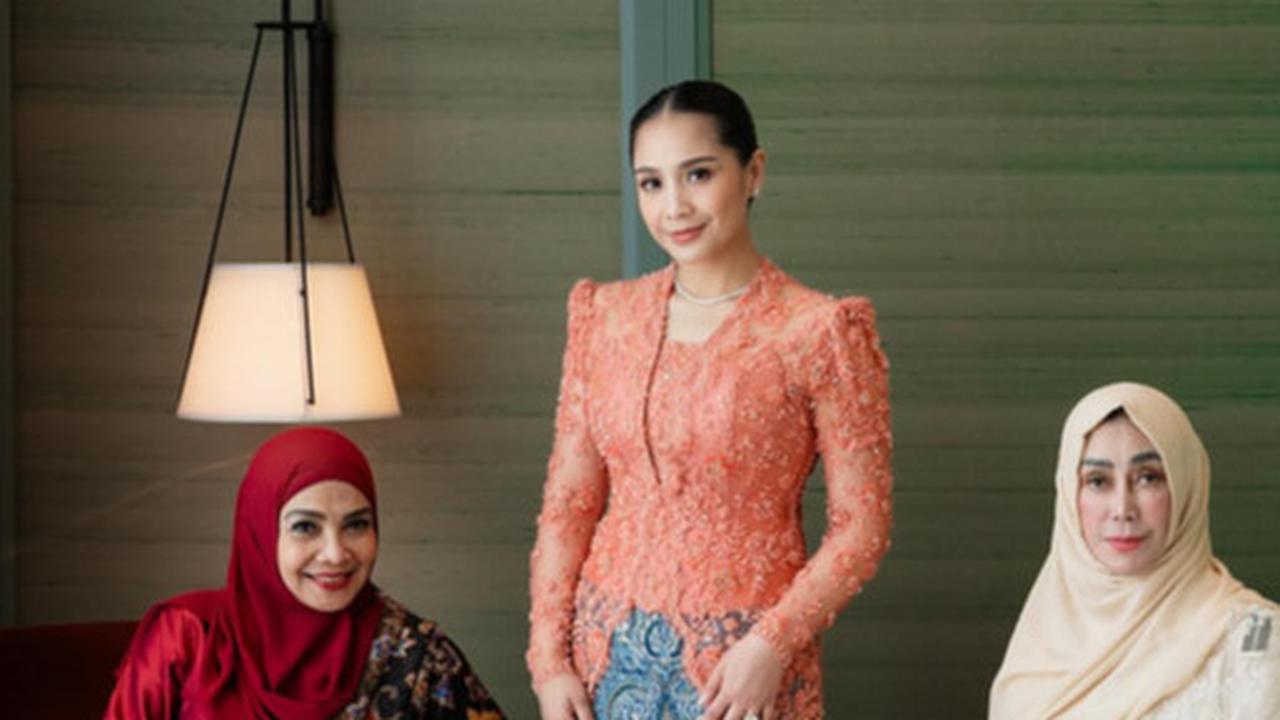 Momen Raffi Ahmad Unggah Potret Nagita Slavina, Mama Rieta & Mama Amy di Hari Ibu, Kecantikan Sang Istri Buat Salfok