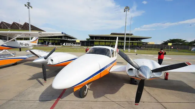 Pesawat dengan single engine berkapasitas dua penumpang untuk wisata udara di Banyuwangi (Istimewa)