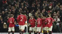 Selebrasi pemain MU saat menghajar Forest di lanjutan Liga Inggris (AP)