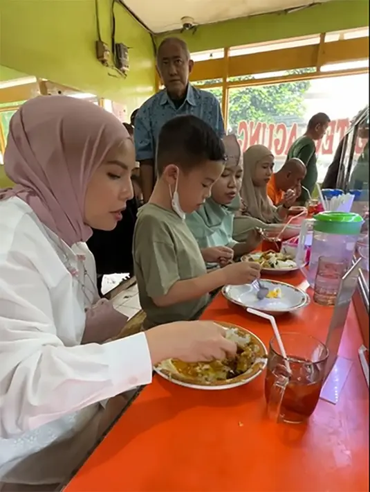 (Instagram/tya_ariestya)