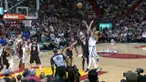 Golden State Warriors berhasil mengalahkan Miami Heat dengan skor 123 vs 95 dalam lanjutan NBA 2017-2018.