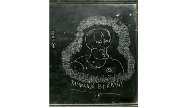 6 Gambar Nyeleneh di Papan Tulis Ini Bikin Ketawa Geli