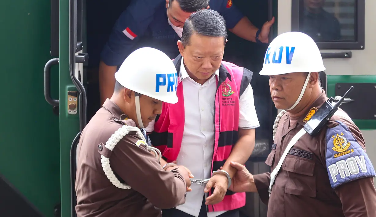 Eks Jaksa Agung Muda Tindak Pidana Khusus (Jampidsus) Febrie Adriansyah  saat tiba di Gedung kejaksaan Agung, Jakarta, Kamis, 3 September 2026. (KLY/Arie Basuki)
