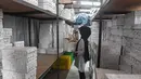 Berdiri sejak tahun 2020, Patris yang membawahi sekitar 10 Usaha Mikro Kecil dan Menengah (UMKM) dengan jumlah pekerja sekitar 300 orang mengandalkan marketplace untuk memasarkan sekaligus menjual produknya. (merdeka.com/Arie Basuki)