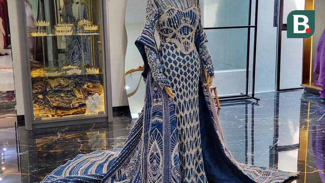 Gaun pengantin istri Rizky Ridho