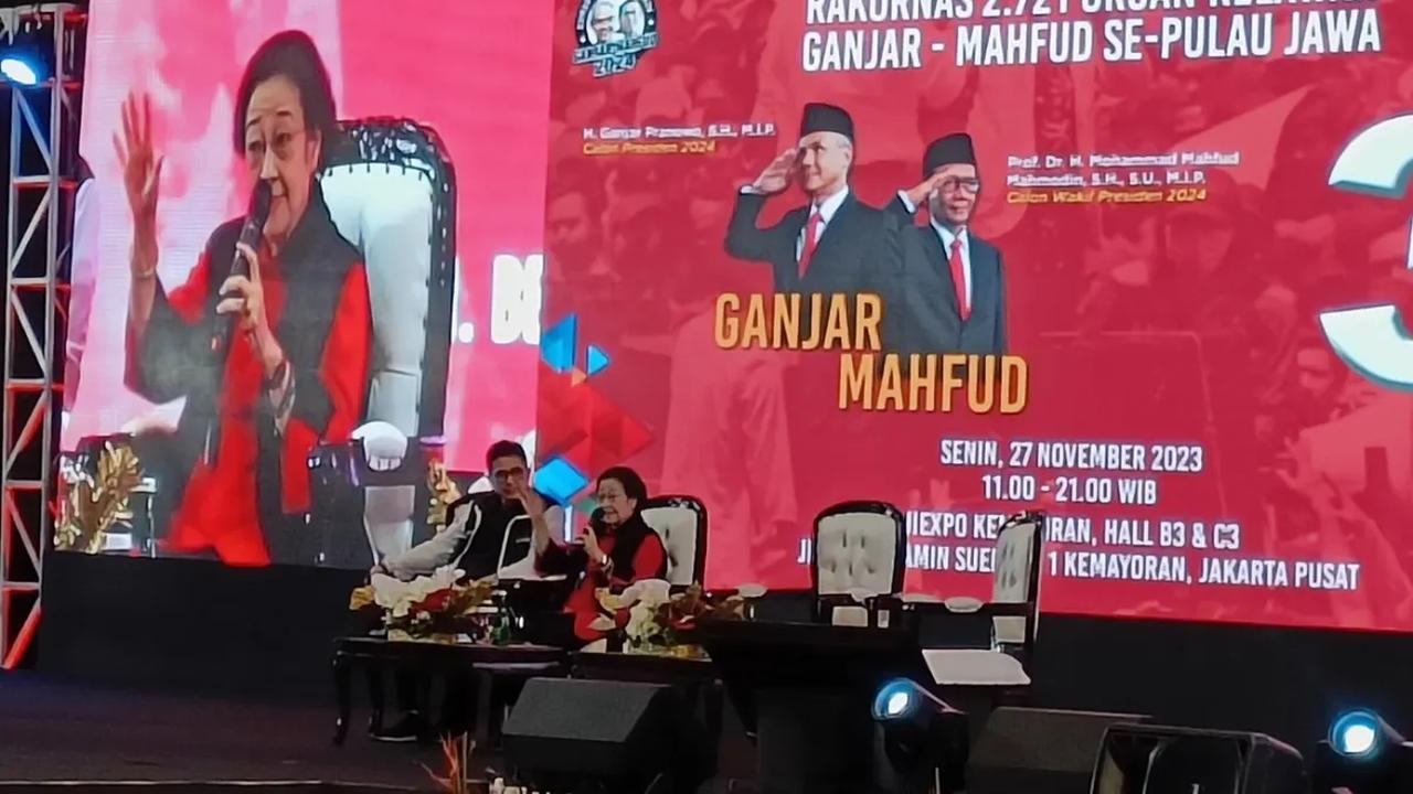 Ketua Umum PDIP Megawati Soekarnoputri merasa jengkel dengan para penguasa yang bertindak seperti zaman orde baru. Sebab, dia mengatakan, kemerdekaan Indonesia penuh dengan perjuangan.