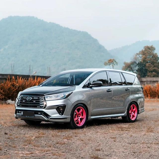 10 Potret Modifikasi Innova Diesel Khas Cumi Darat, Si Bongsor yang Bisa Berlari Kencang