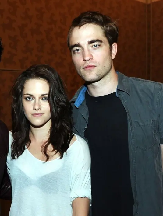 Tentu saja ini bukan pertama kalinya Robert Pattinson dan Kristen Stewart terlihat bersama. (Getty Images/HollywoodLife)