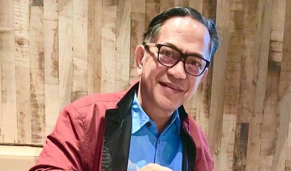 Banyak yang mendoakan Ray Sahetapy segera sembuh dari sakitnya. Apalagi Ray Sahetapy begitu dikenal di dunia perfilman tanah air.