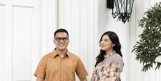 Arief Muhammad dan Tiara Pangestika punya gaya yang begitu manis untuk dilihat. Hapir di setiap kesempatan keduanya tampak begitu kompak. [Foto: Instagram/ Tiara Pangestika]