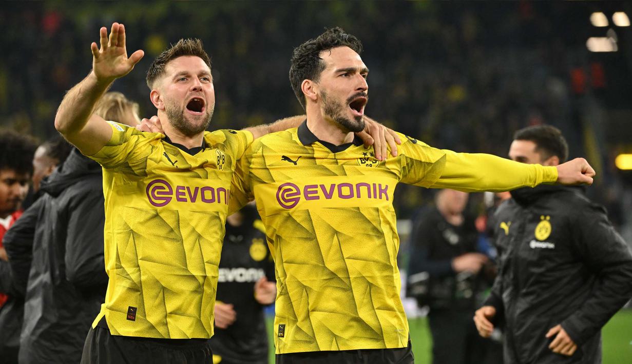 Bermain di markas sendiri, Borussia Dortmund bungkam PSV Eindhoven dua gol tanpa balas. (INA FASSBENDER/AFP)