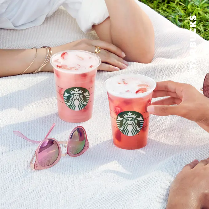 Sensasi Segar dari Strawberry Acai Refreshers yang Viral Kini Bisa Dinikmati di Indonesia