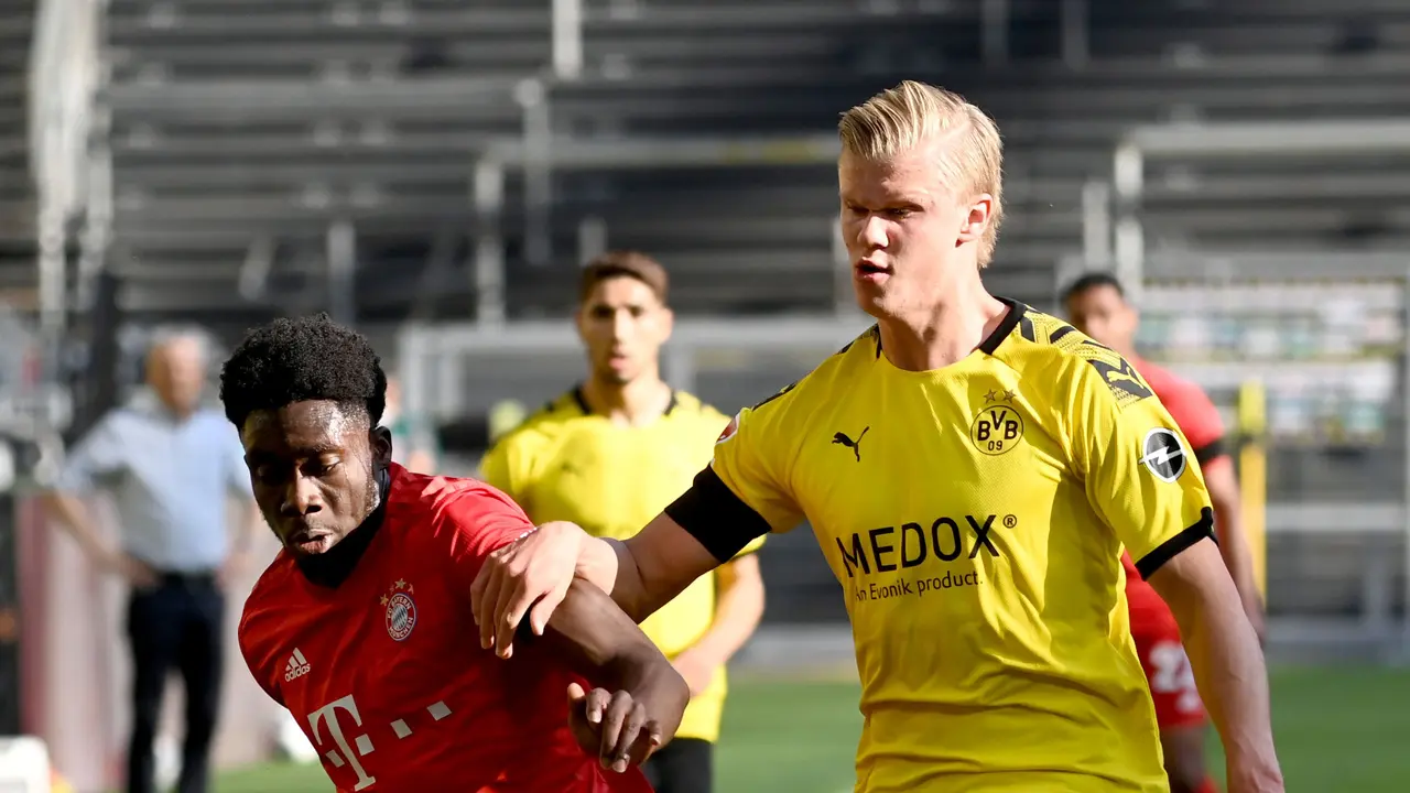 Bek Bayern Munchen, Alphonso Davies.