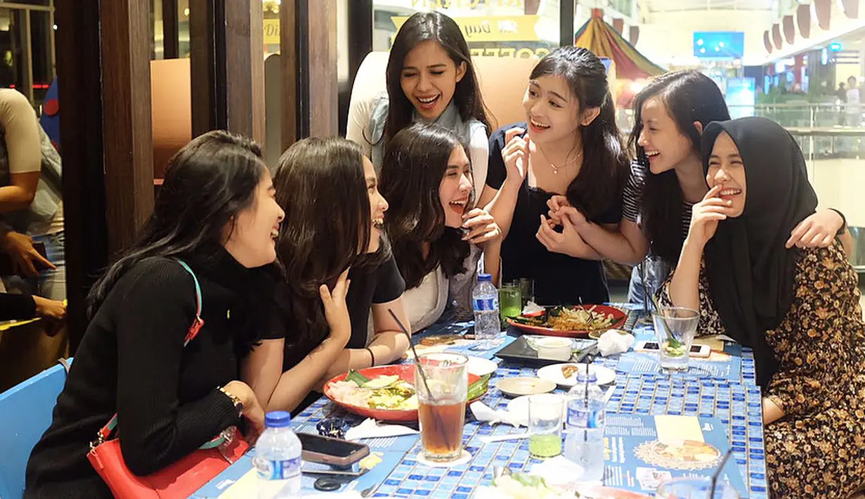 (Instagram/ryana_dea)