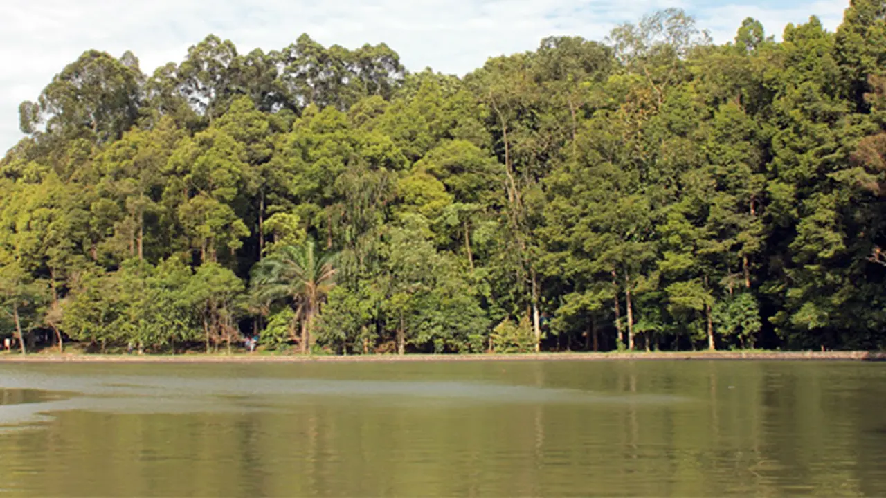 Liburan Akhir Pekan: Danau Situ Gede Bogor