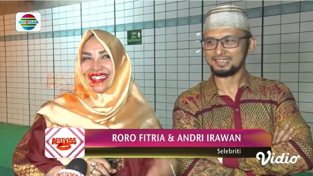 Roro Fitria Hamil