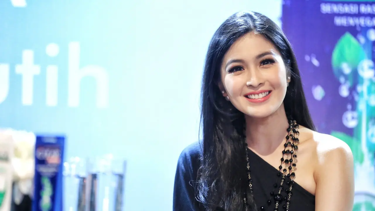 [Bintang] Sandra Dewi