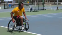 Kegiatan pembinaan olahraga tenis kursi roda bagi TNI disabilitas di pusat rehabilitasi Kementerian Pertahanan (Pusrehab Kemhan). Foto: Pusrehab Kemhan.