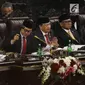 Ketua MPR Zulkifli Hasan memimpin jalannnya sidang Tahunan MPR Tahun 2019 di Kompleks Parlemen, Senayan, Jakarta, Jumat (16/7/2019). Sidang tersebut beragendakan penyampaian pidato kenegaraan Presiden Joko Widodo dalam rangka HUT Ke-74 Kemerdekaan Republik Indonesia. (Liputan6.com/Johan Tallo)