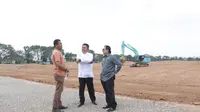 Gubernur Sumsel Herman Deru saat meninjau lokasi sirkuit MXGP 2019 di Jakabaring Palembang (Dok. Humas Pemprov Sumsel / Nefri Inge)