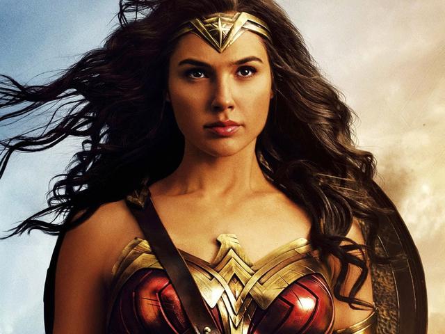 Kunjungi Rumah Sakit Anak Gal Gadot Berdandan Ala Wonder Woman Showbiz Liputan6 Com