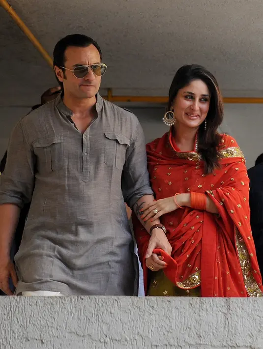 Melansir Bollywoodlife, Saif sangat mendukung Kareena lantaran ia percaya istrinya dapat menjalankan kerja dan urusan keluarga secara bersama-sama. (AFP/Bintang.com)