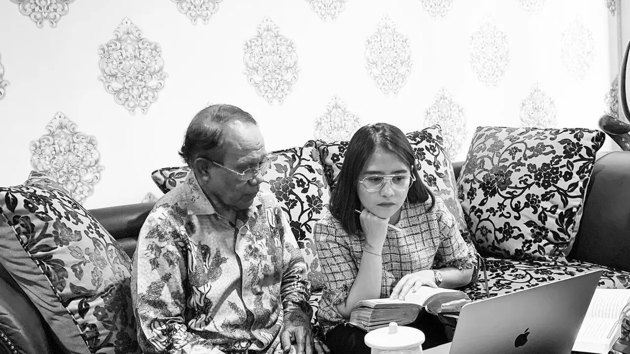 [Fimela] Prilly Latuconsina