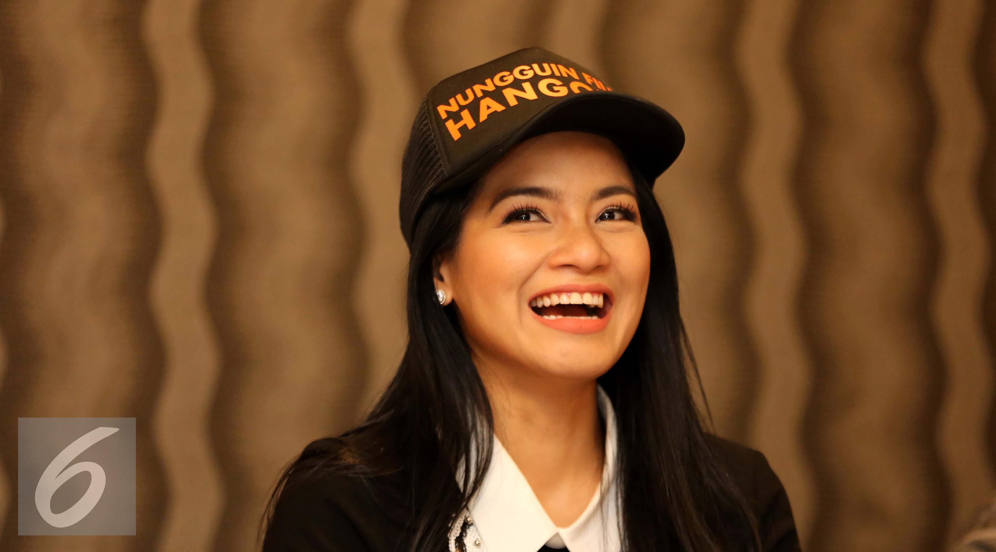 Setelah Bertahun-tahun, Titi Kamal Kembali Bernyanyi - ShowBiz Liputan6.com